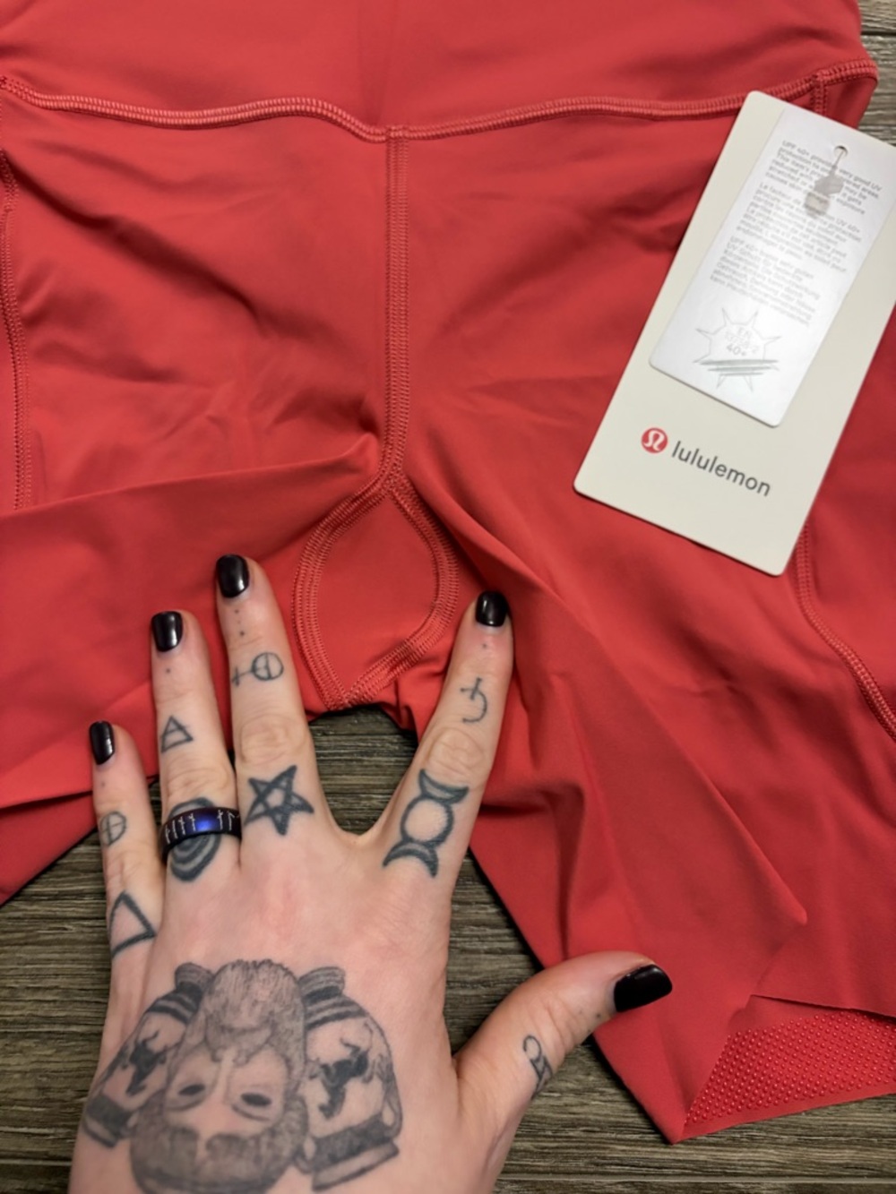 NWT Lululemon Fast and Free High-Rise Short 6" *Pockets (Desert Red) Size 4 - Picture 4 of 8